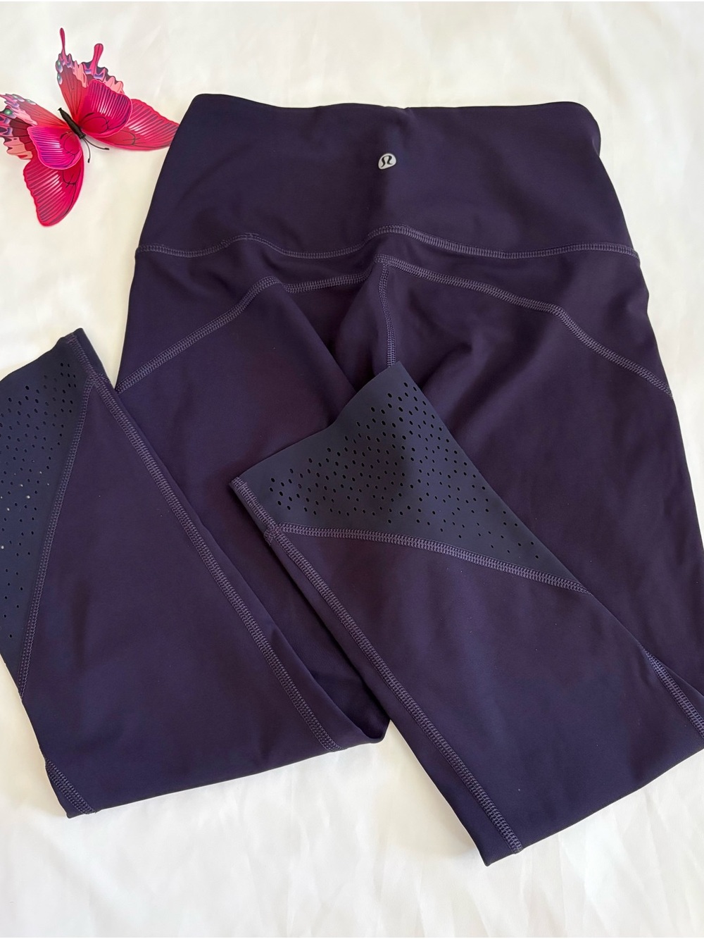 Lululemon Size 6 Deep Purple High Rise Laser Cut Capri Leggings